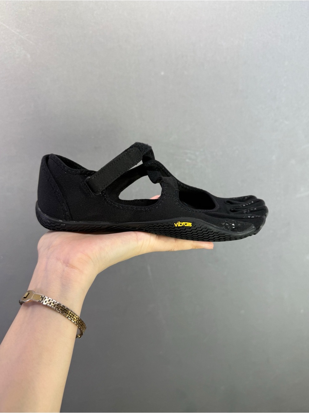 Vibram Women’s Black FiveFingers Mary Jane Minimalist Shoe